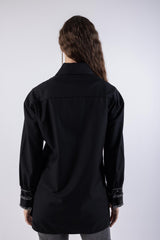 قميص بحاشية غير متماثلة ميتاليك مزخرف/قميص مطروح معدني غير متماثل