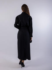 قميص بحاشية غير متماثلة ميتاليك مزخرف/قميص مطروح معدني غير متماثل