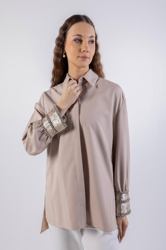 Embellished Metallic Asymmetrical  Hem Shirt\قميص مطروح معدني غير متماثل