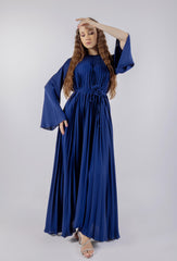 Pleated Rose Waist Belt Solid Dress\ ناتسف هداس مازحب يدرو يوطم ىلع رصخلا