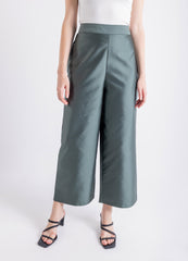 عباية بتصميم معطف ترنش