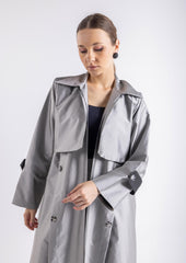 عباية بتصميم معطف ترنش