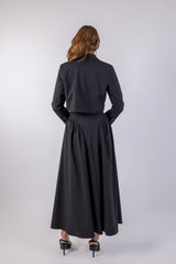 بليزر مخطط بأكمام متتالية