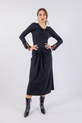 فستان ميدي سادة منسدل مع تفاصيل دانتيل على الأكمام