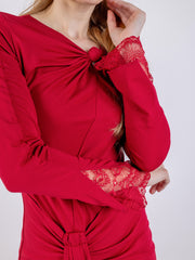 فستان ميدي سادة منسدل مع تفاصيل دانتيل على الأكمام