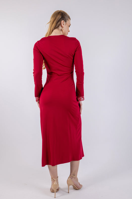 فستان ميدي سادة منسدل مع تفاصيل دانتيل على الأكمام