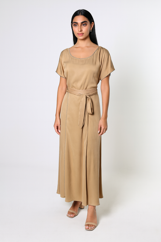 تنورة ماكسي شبه ملفوفة مزينة بجهتين مع رباط خصر