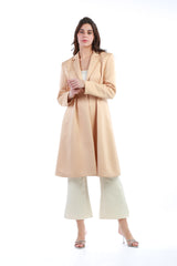 جاكيت بليزر طويل بقصة أنيقة وتفاصيل أزرار مزدوجة