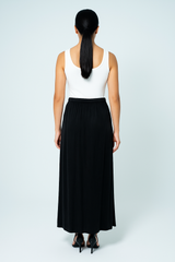 تنورة ماكسي شبه ملفوفة مزينة بجهتين مع رباط خصر