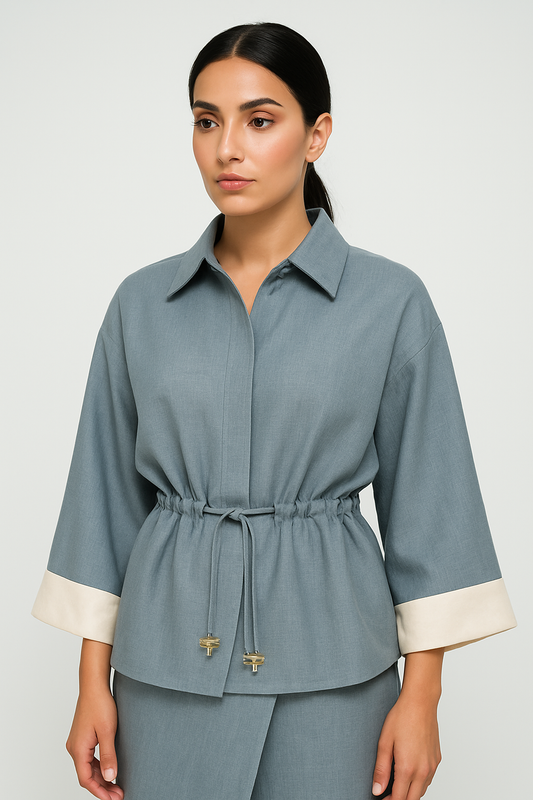 جاكيت برباط على الخصر مع أكمام بتفصيلة كونتراست