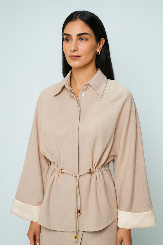 جاكيت برباط على الخصر مع أكمام بتفصيلة كونتراست