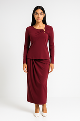 توب بتفصيلة ملتوية وحلقة معدنية