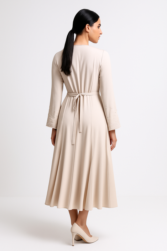 فستان ميدي أنيق بأسلوب لف وخط خصر مميز وأكمام مزينة بالخرز