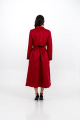 جاكيت كروب من قماش بروكيد بنقشة زهور وياقة كلاسيكية