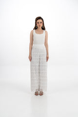 بنطال واسع من الدانتيل