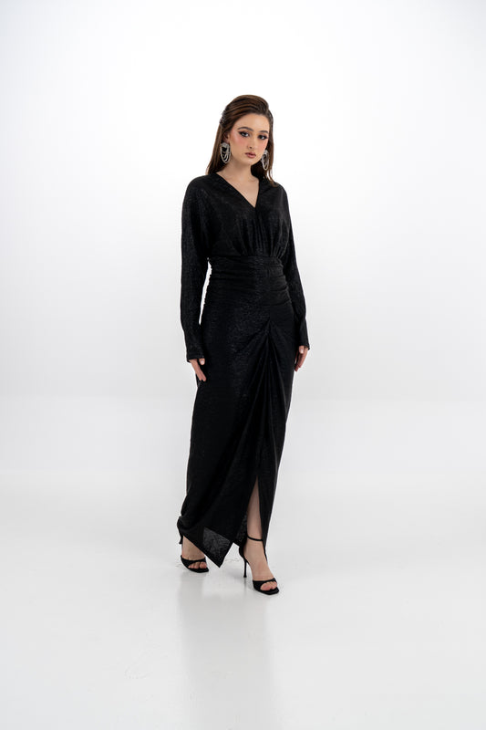 فستان سهرة ميتاليك بطيات أنيقة وخصر مجعد