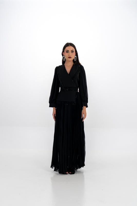 فستان ماكسي بكسرات أنيق مع تطريز خرزي فاخر