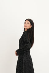 فستان ماكسي بقصة A وخامة جاكار مزينة