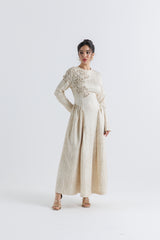 فستان واسع بنقشة بارزة وتطريز زهور