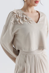 Floral Appliqué V-Neck Cropped Top