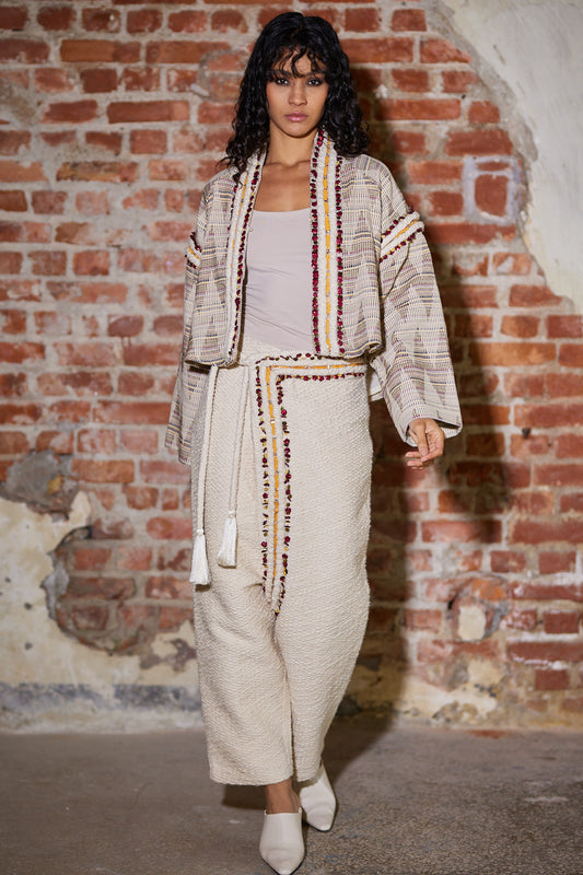 طقم بوهيمي مطرز من قطعتين – تصميم أبرار المبارك