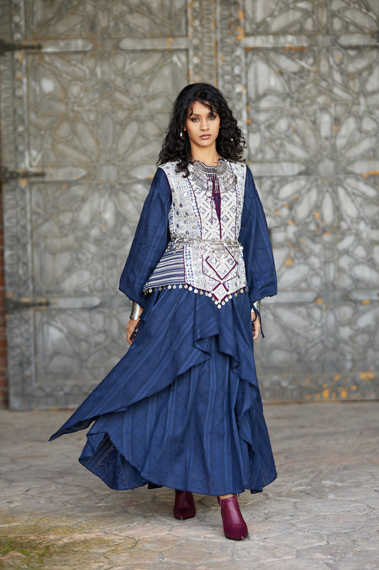 فستان ماكسي أنيق ومتدفق – تصميم أبرار المبارك (الصدرية تباع بشكل منفصل)