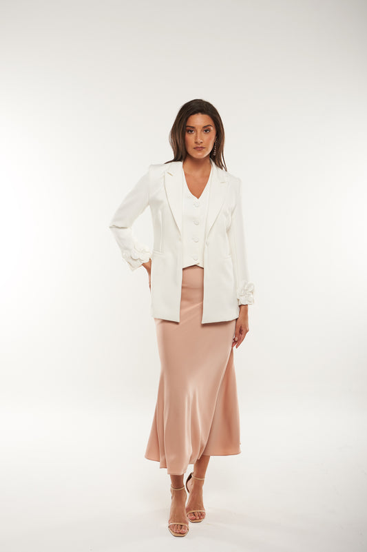 ✨ تنورة ميدي ساتان بقصّة واسعة ✨