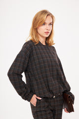 سترة بومبر منقوشة بأزرار