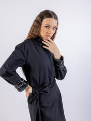 Embellished Metallic Asymmetrical  Hem Shirt\قميص مطروح معدني غير متماثل