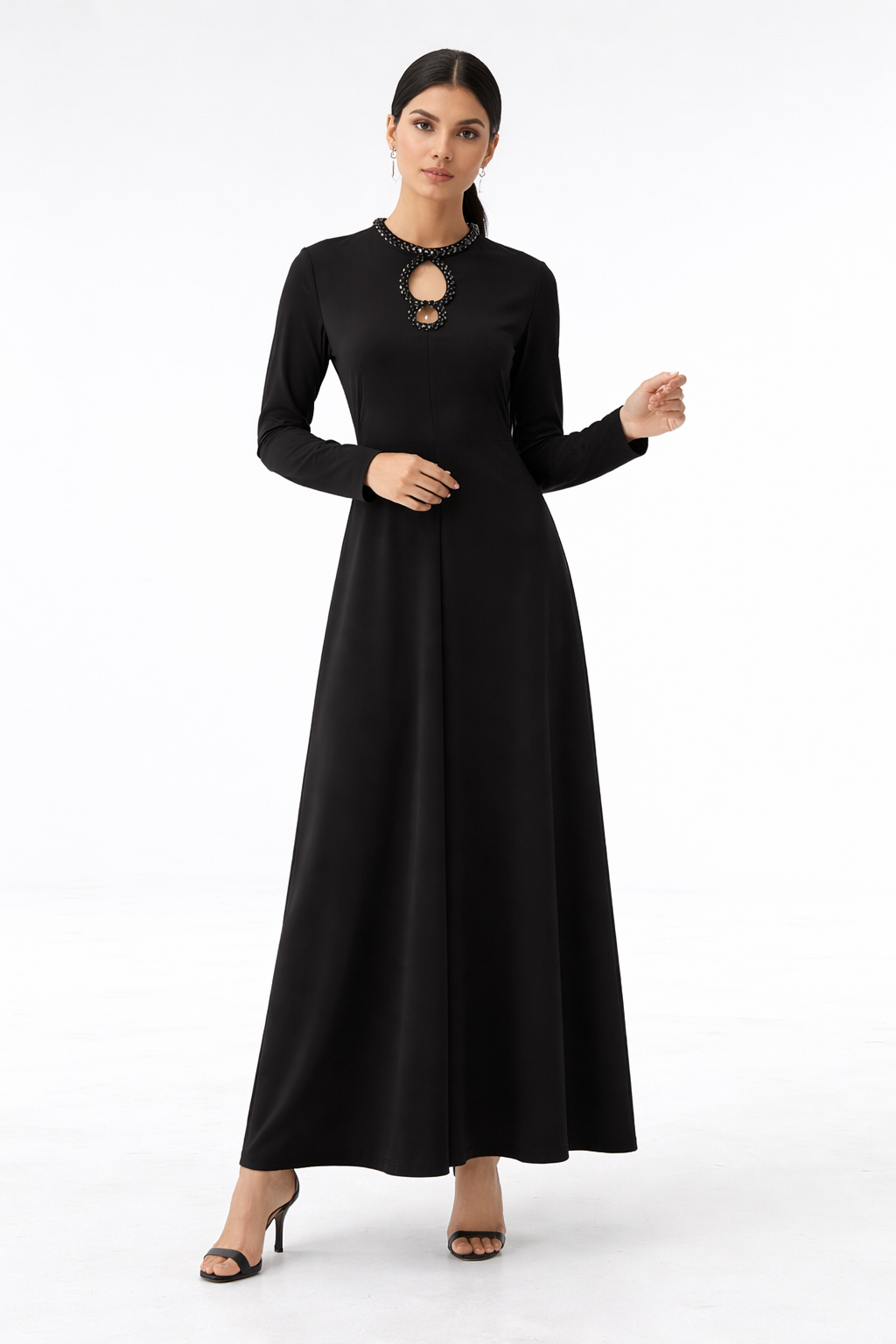 Elegant Maxi Dress with Crystal-Embellished Neckline