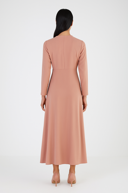 Pleated Long Dress with Twisted Waist Detail – Elegant Full-Length Silhouette