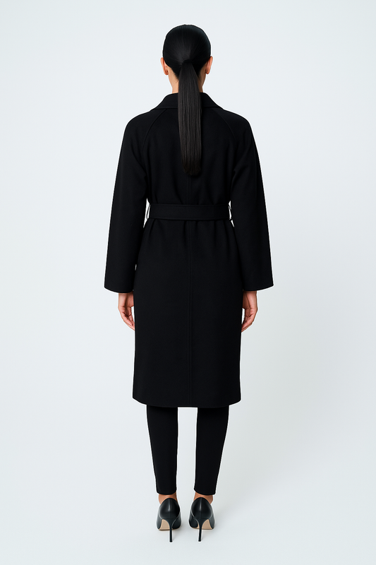 معطف نسائي طويل بقصّة مزدوجة مع حزام