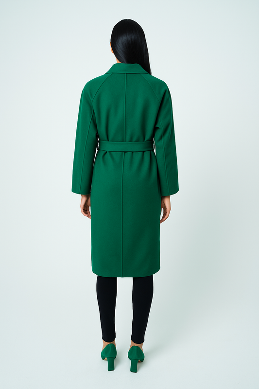 معطف نسائي طويل بقصّة مزدوجة مع حزام